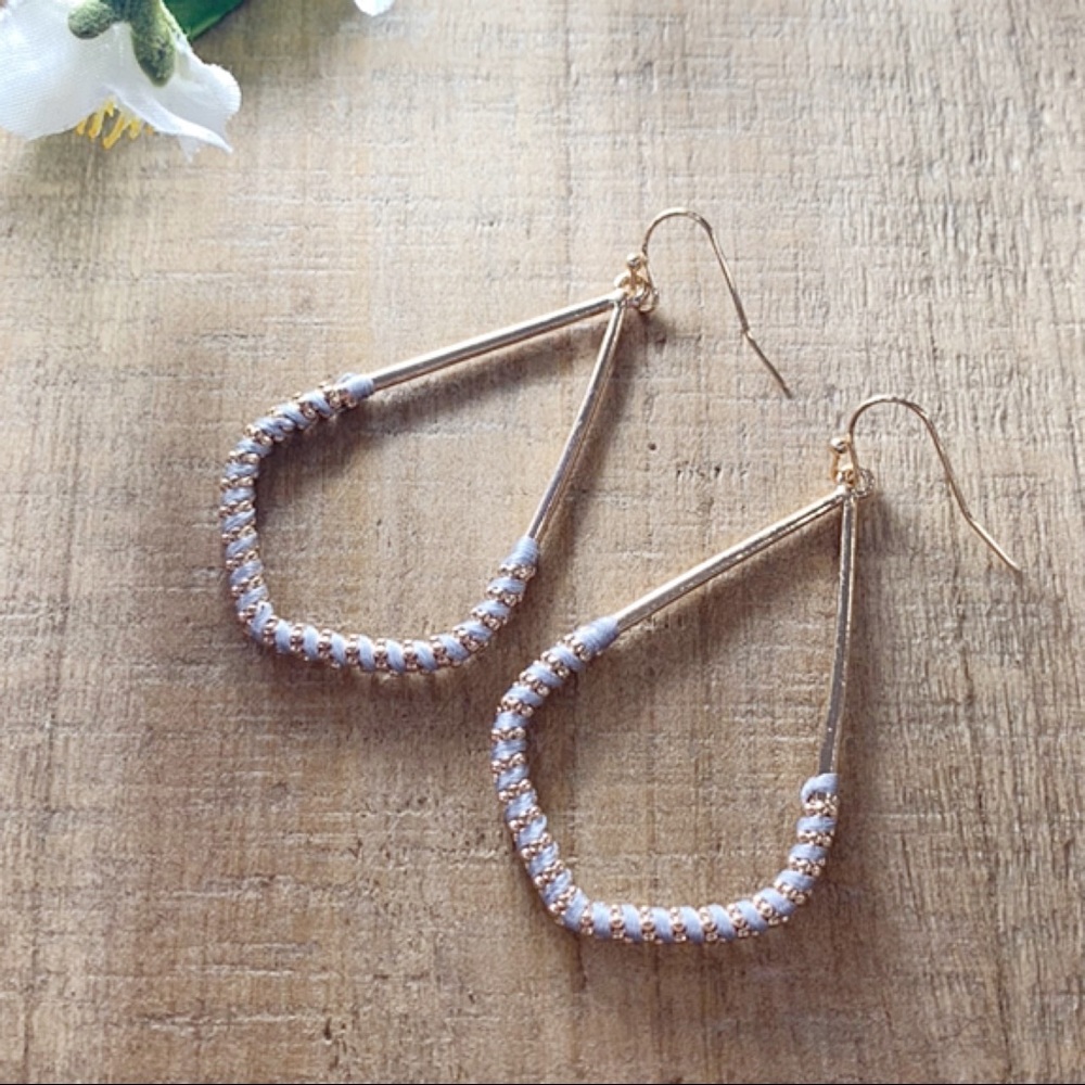 IMAGINE THAT THREAD WRAP MARQUEE EARRINGS-GREY - Picture 2 of 3